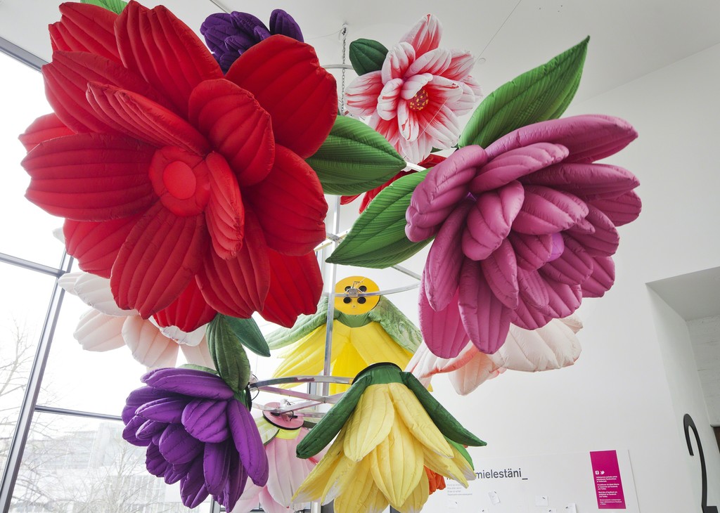 Installation view of "Choi Jeong Hwa: Happy Together" at Kiasma Museum of Contemporary Art, Helsinki (2016) Installation view of "Choi Jeong Hwa: Happy Together" at Kiasma Museum of Contemporary Art, Helsinki (2016)