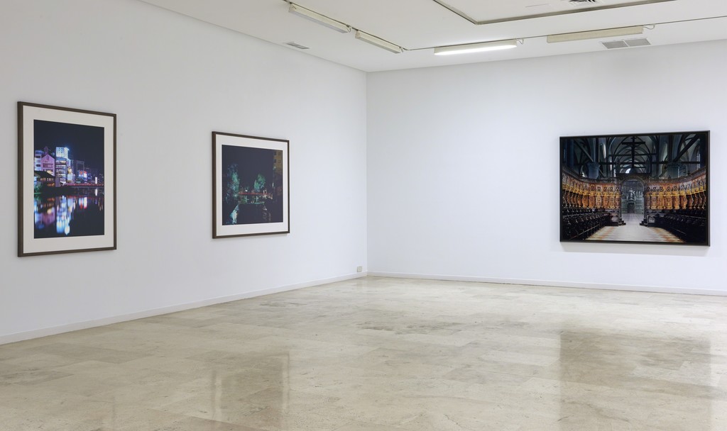 Shadows of Light, 2015. Exhibition view. Courtesy the Artist & Galería Helga de Alvear, Madrid. Photo: Joaquín Cortés Shadows of Light, 2015. Exhibition view. Courtesy the Artist & Galería Helga de Alvear, Madrid. Photo: Joaquín Cortés