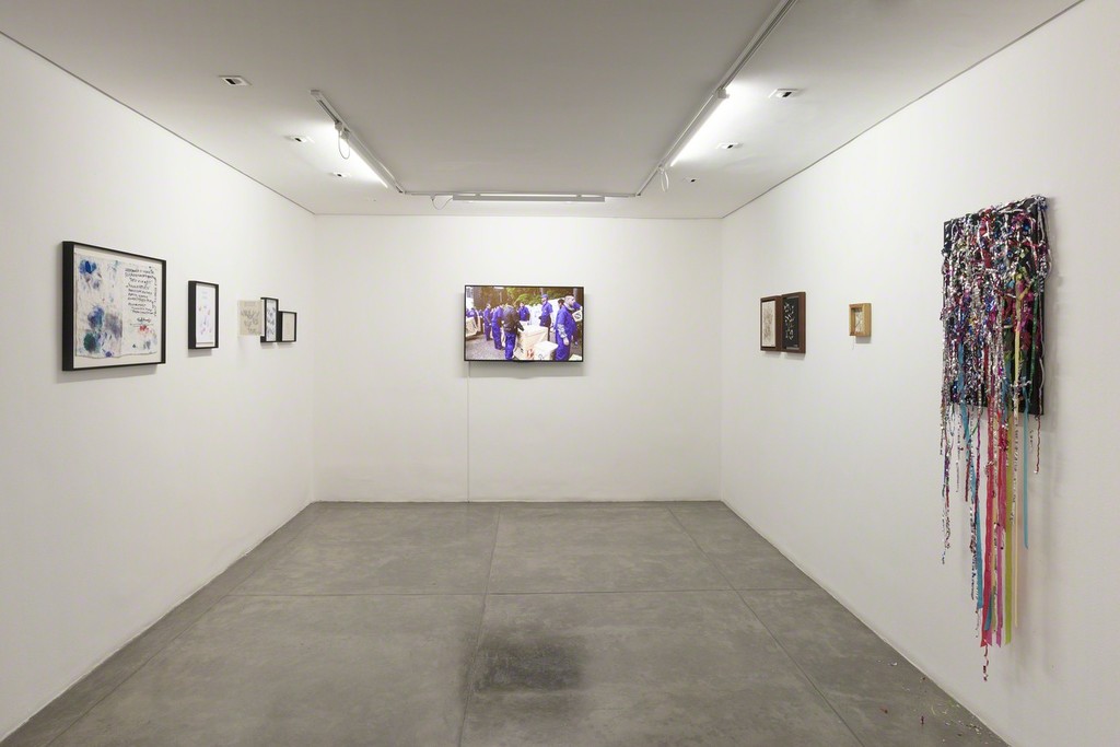 Paulo Bruscky - Galeria Nara Roesler | SP - exhibition view - photo Everton Ballardin © the artist and Galeria Nara Roesler Paulo Bruscky - Galeria Nara Roesler | SP - exhibition view - photo Everton Ballardin © the artist and Galeria Nara Roesler