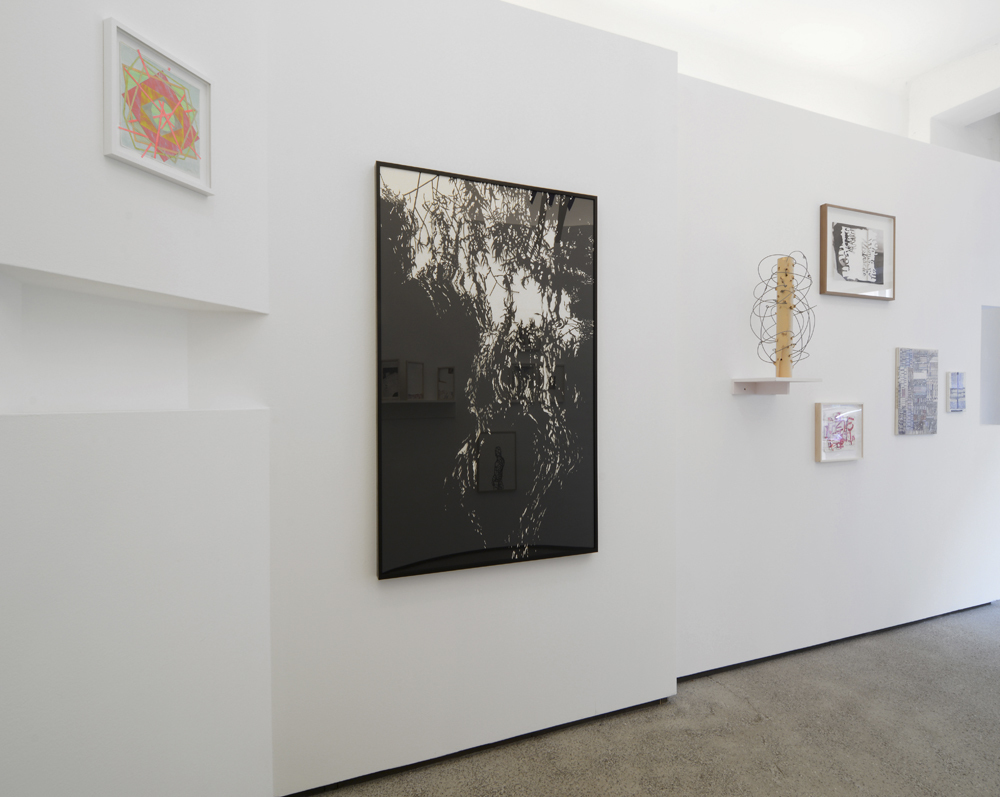Straßen.Salon: works by Bettina Weiß, Stefan Thiel, Ursula Sax, Susanne Pomrehn, Angela Dwyer and Ute Essig; photo: Jürgen Baumann Straßen.Salon: works by Bettina Weiß, Stefan Thiel, Ursula Sax, Susanne Pomrehn, Angela Dwyer and Ute Essig; photo: Jürgen Baumann