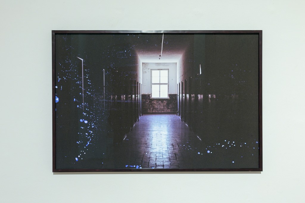 Marko Zink M 48° 15′ 24.13″ N, 14° 30′ 6.31″ E, exhibition view, galerie michaela stock, 2019, photo: Matthias Bildstein Marko Zink M 48° 15′ 24.13″ N, 14° 30′ 6.31″ E, exhibition view, galerie michaela stock, 2019, photo: Matthias Bildstein