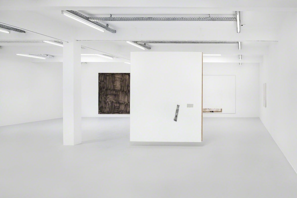 David Ostrowski “I want to die forever”, Kunstraum Innsbruck, 2015, installation view © David Ostrowski - Photo: Christian Vorhofer. Post Production: Hans-Georg Gaul. Courtesy Peres Projects, Berlin. David Ostrowski “I want to die forever”, Kunstraum Innsbruck, 2015, installation view © David Ostrowski - Photo: Christian Vorhofer. Post Production: Hans-Georg Gaul. Courtesy Peres Projects, Berlin.