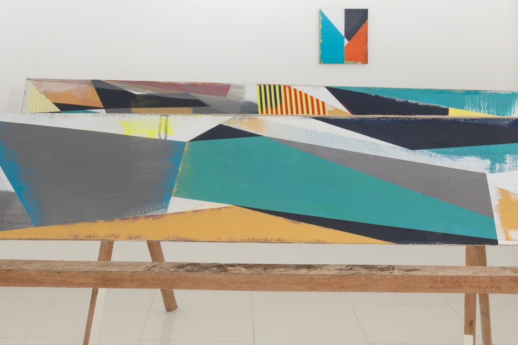 Front to back: Jaime Gili — Cuarto derecho (2015) / Tercer derecho (2015) / B38 (2015) Front to back: Jaime Gili — Cuarto derecho (2015) / Tercer derecho (2015) / B38 (2015)