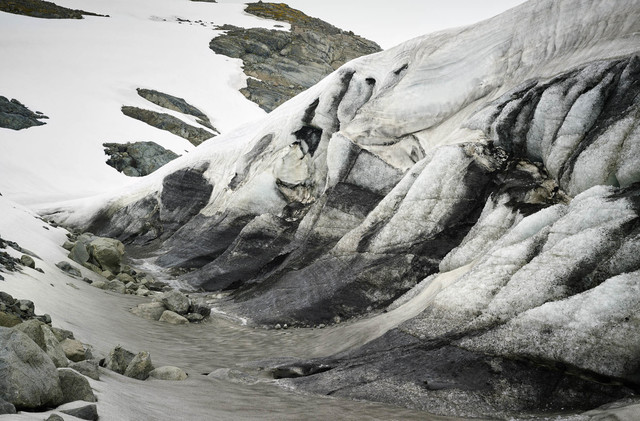 Ian van Coller, ‘Skálafellsjökull 2’, 2014, Photography, Archival Pigment Print, Circuit Gallery