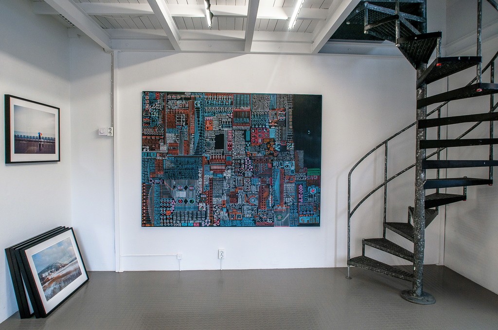 Works by Kapoth, Motherboard and Lola Akinmade, Nice. Works by Kapoth, Motherboard and Lola Akinmade, Nice.