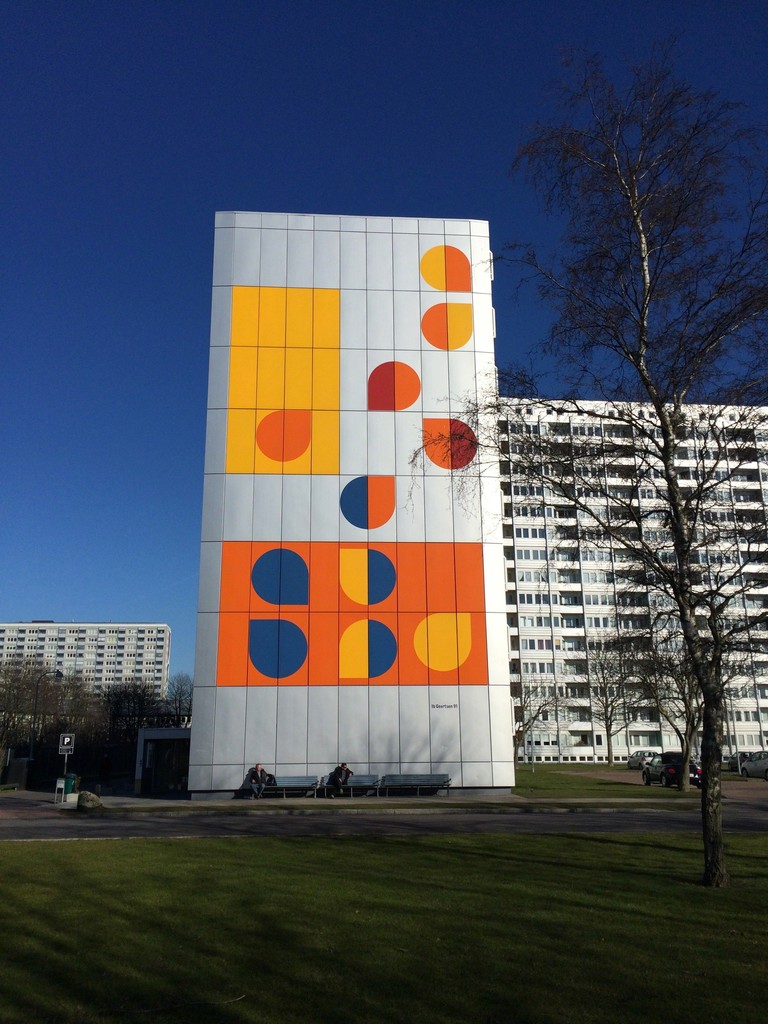 Ib Geertsen, Fassadengestaltung in Brøndby, 1991 Ib Geertsen, Fassadengestaltung in Brøndby, 1991