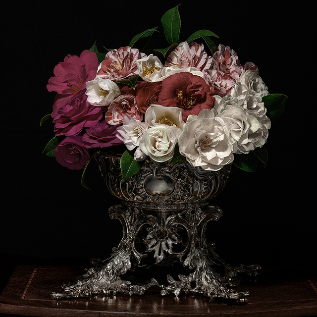 T.M. Glass, ‘Camelias in a Silver Punch Bowl’, 2018, Print, Impression d’archive avec pigments / Archival Pigment Print, Galerie de Bellefeuille