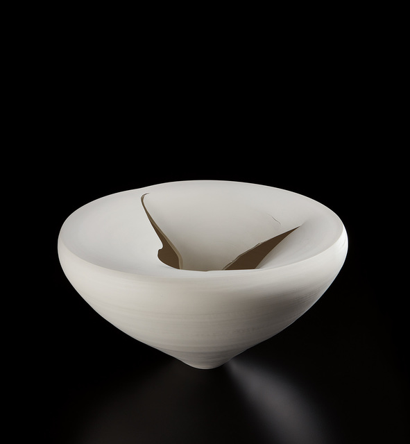 Taizō Kuroda, ‘Untitled 30 (Cracked Bowl)’, 2015, Design/Decorative Art, Porcelain, Phillips