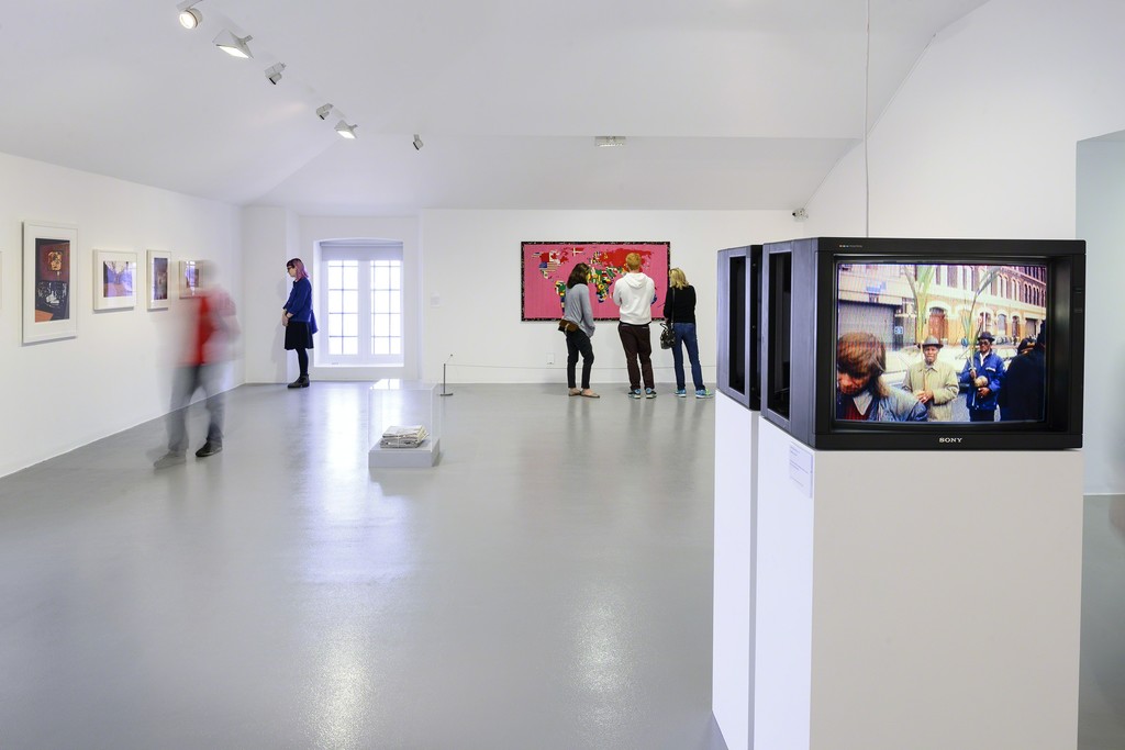 Glenn Ligon: Encounters and Collisions on display at Tate Liverpool until 18 October 2015.
© Tate Liverpool, Roger Sinek. Glenn Ligon: Encounters and Collisions on display at Tate Liverpool until 18 October 2015.
© Tate Liverpool, Roger Sinek.
