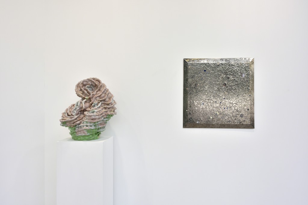 Sèvres at FIAC 2017 - booth 0.D30
photo : Rebecca Fanuele Sèvres at FIAC 2017 - booth 0.D30
photo : Rebecca Fanuele