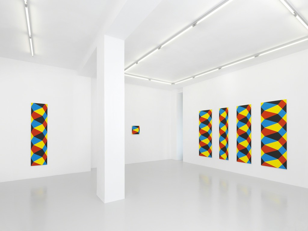 Exhibition view, Stéphane Dafflon, Magic Eye, 2018, Xippas, Geneva, Switzerland. ©Annik Wetter Exhibition view, Stéphane Dafflon, Magic Eye, 2018, Xippas, Geneva, Switzerland. ©Annik Wetter