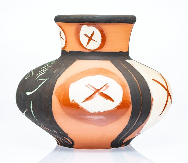 Pablo Picasso, ‘Visage de profil’, 1953, Terracotta ceramic vase, partially engraved, with colored engobe and glaze, Heritage Auctions