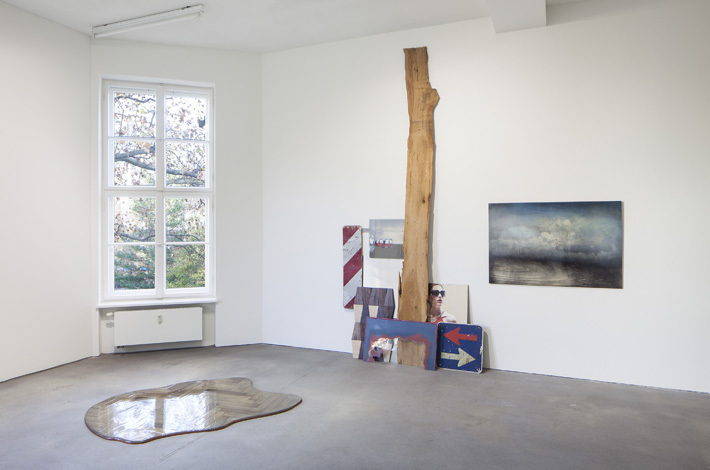 Robert Elfgen
I WISH MY PICTURES
Installation view Sprüth Magers Berlin, 2014 Robert Elfgen
I WISH MY PICTURES
Installation view Sprüth Magers Berlin, 2014