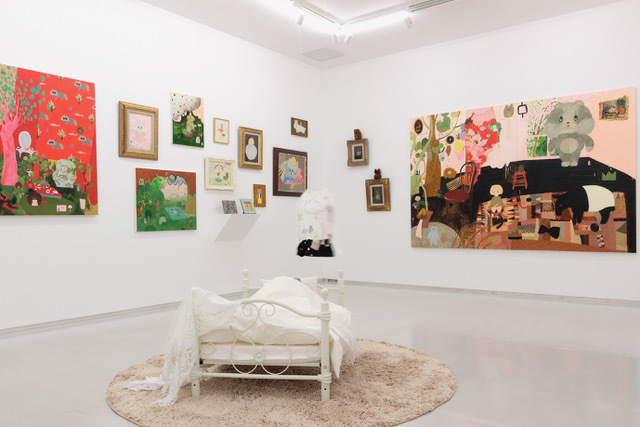 Installation view from Tomoko Nagai 2006-2018 “Atelier in Peach and Rose Color, Magic” 8/ ART GALLERY/ Tomio Koyama Gallery, 2018 ©Tomio Koyama Gallery Installation view from Tomoko Nagai 2006-2018 “Atelier in Peach and Rose Color, Magic” 8/ ART GALLERY/ Tomio Koyama Gallery, 2018 ©Tomio Koyama Gallery