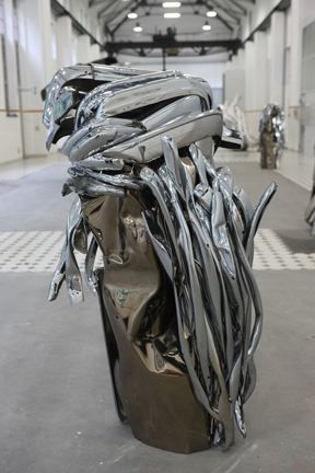 JOHN CHAMBERLAIN
"Chezshooz", 2009 JOHN CHAMBERLAIN
"Chezshooz", 2009