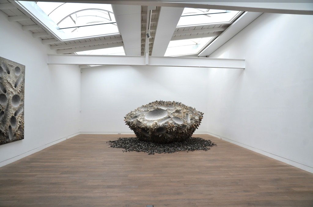 Kwang Young Chun: Mulberry Mindscapes | installation view | Beck & Eggeling, Düsseldorf 2015 Kwang Young Chun: Mulberry Mindscapes | installation view | Beck & Eggeling, Düsseldorf 2015