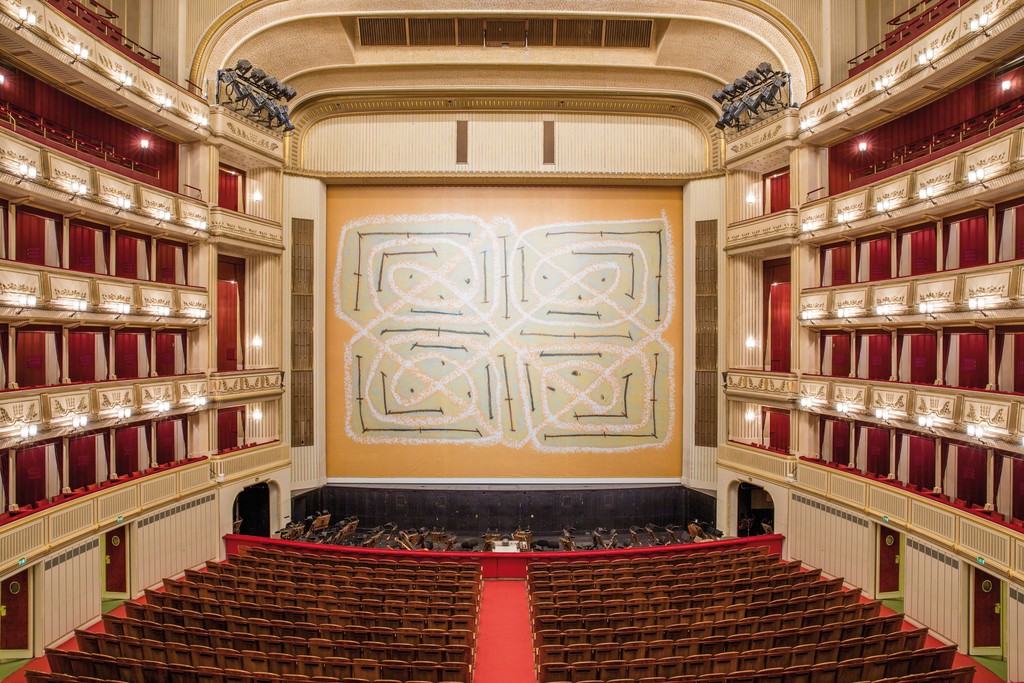 Joan Jonas, Safety Curtain 2014/2015, Vienna State Opera, Photo: Andreas Scheiblecker, © museum in progress (www.mip.at) Joan Jonas, Safety Curtain 2014/2015, Vienna State Opera, Photo: Andreas Scheiblecker, © museum in progress (www.mip.at)