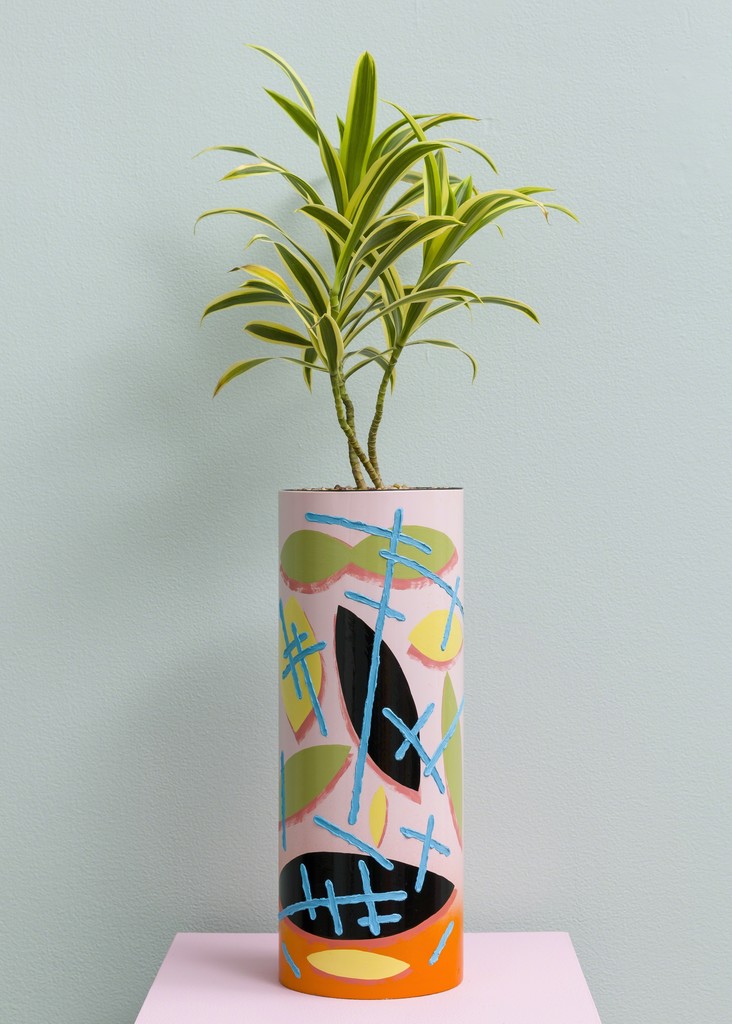 Ben Sanders, "Pink Tube Pot", 2016
Enamel and oil on steel
16" x 6” dia.
Ben Sanders, "Pink Tube Pot", 2016
Enamel and oil on steel
16" x 6” dia.
