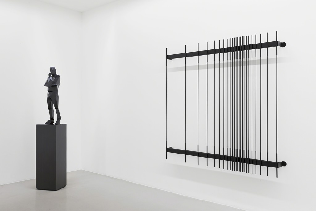 View of the exhibition Xavier Veilhan “Flying V” at Perrotin
Paris.
Photo: Claire Dorn
© Xavier Veilhan / ADAGP, Paris, 2017
Courtesy Perrotin View of the exhibition Xavier Veilhan “Flying V” at Perrotin
Paris.
Photo: Claire Dorn
© Xavier Veilhan / ADAGP, Paris, 2017
Courtesy Perrotin