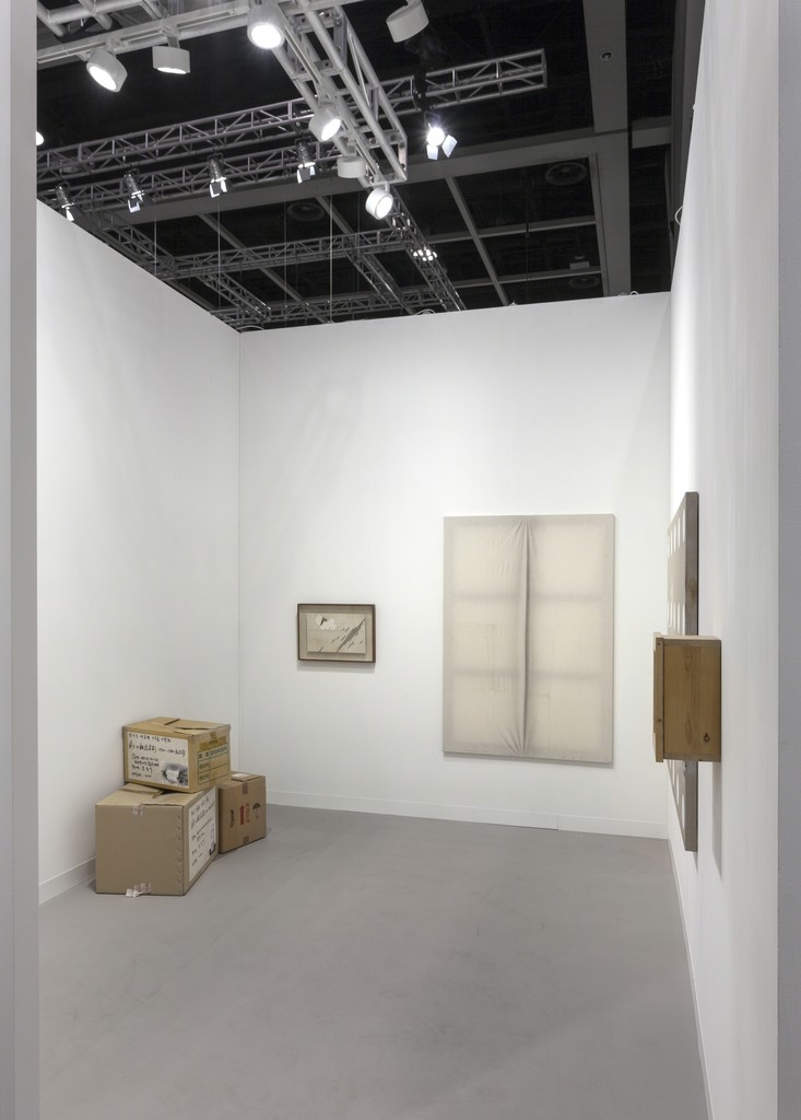 Art Basel Hong Kong 2018
Kukje Gallery booth 1C12
Photography by Sebastiano Pellion di Persano Art Basel Hong Kong 2018
Kukje Gallery booth 1C12
Photography by Sebastiano Pellion di Persano