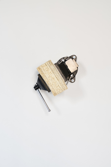 Serena Fineschi, ‘Bagno Eden. Tra l’orizzonte e il mare (Caption Series)’, 2020, Sculpture, Vise, cardboard, Palazzo Monti