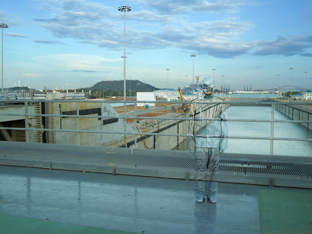 Liu Bolin, ‘Panama Canal’, 2016, Photography, Archival pigment print, Galería RGR