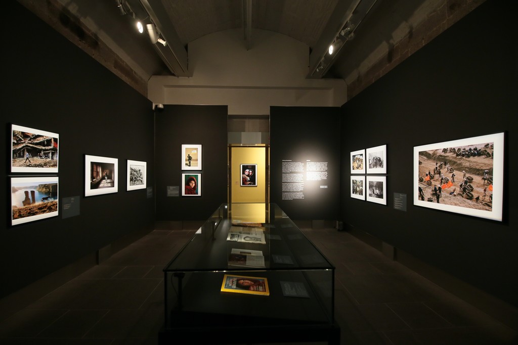 "Picturing Asia: Double Take" at Asia Society Hong Kong, September 10, 2016 to January 7, 2017. "Picturing Asia: Double Take" at Asia Society Hong Kong, September 10, 2016 to January 7, 2017.
