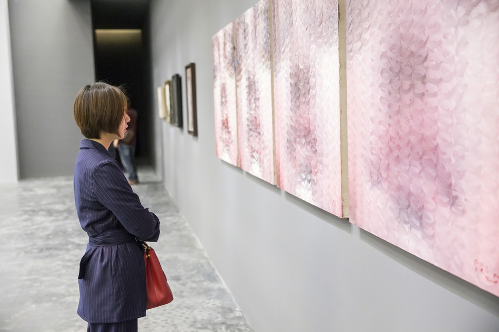 Installation view of "Zeng Fanzhi: Parcours" at UCCA, Beijing (2016). Image courtesy of UCCA. Installation view of "Zeng Fanzhi: Parcours" at UCCA, Beijing (2016). Image courtesy of UCCA.