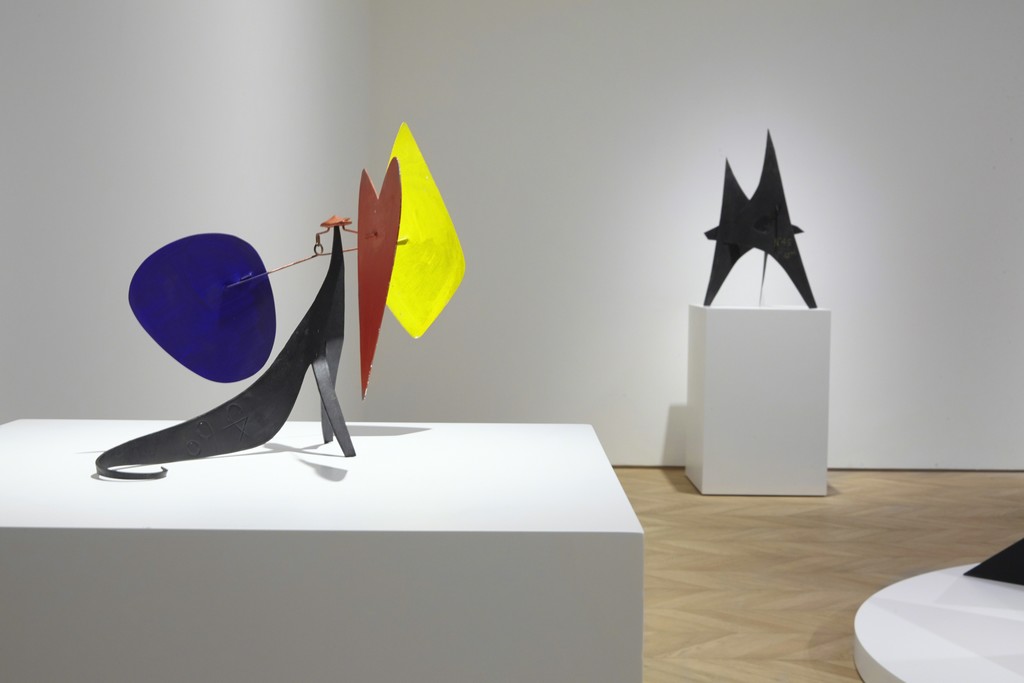 Installation view, “Alexander Calder,” Pace Gallery, Hong Kong, 2016. Installation view, “Alexander Calder,” Pace Gallery, Hong Kong, 2016.