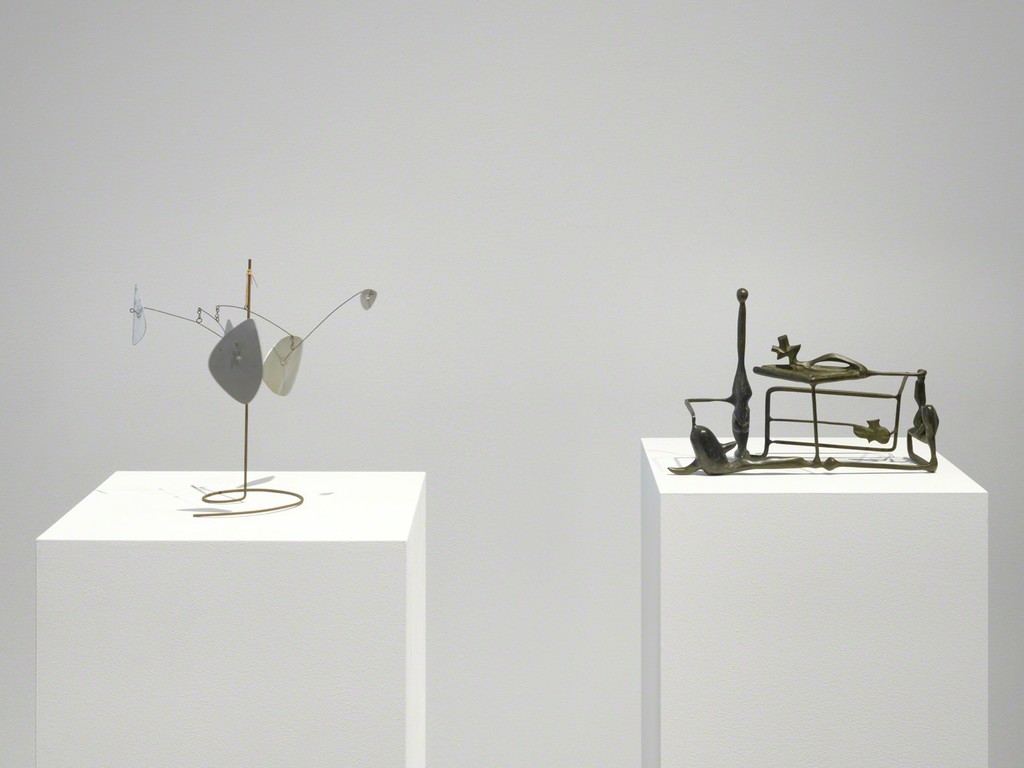 Installation view, Alexander Calder / David Smith, Hauser & Wirth, Zürich, 12 June – 16 September 2017. © 2017 Calder Foundation, New York / Artists Rights Society (ARS), New York; © 2017 David Smith Estate Installation view, Alexander Calder / David Smith, Hauser & Wirth, Zürich, 12 June – 16 September 2017. © 2017 Calder Foundation, New York / Artists Rights Society (ARS), New York; © 2017 David Smith Estate