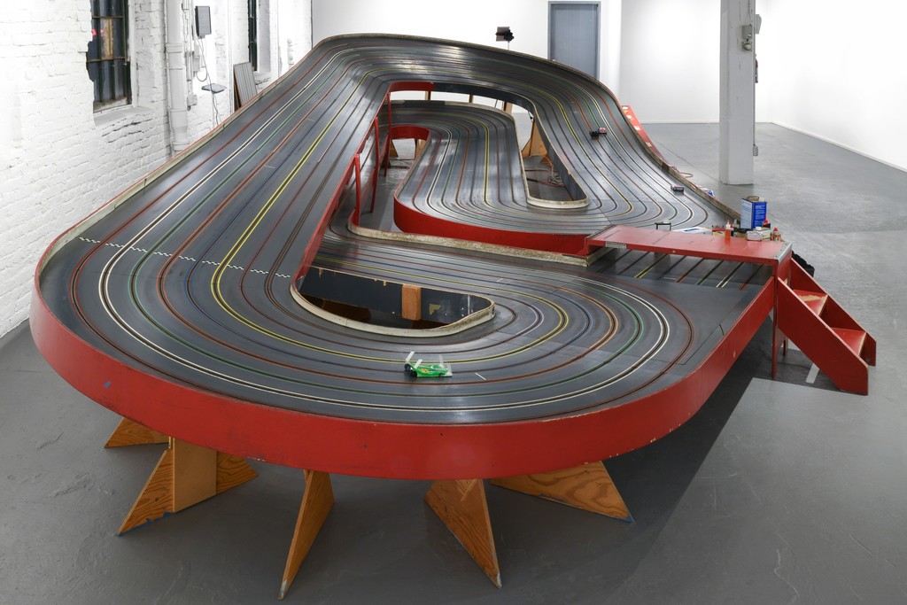 The Ogilvie slot car track installed in the exhibition space at PROTO Gallery for NO FLEX RACE U. The Ogilvie slot car track installed in the exhibition space at PROTO Gallery for NO FLEX RACE U.