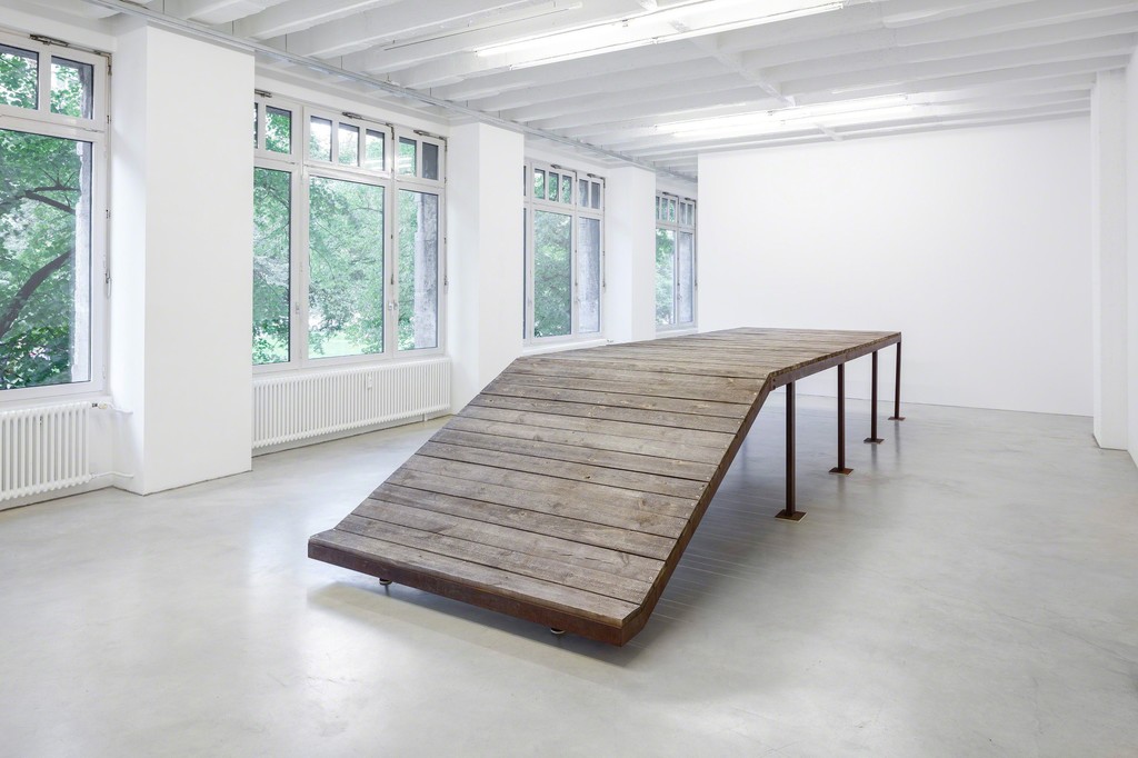 690 x 190 x 102, 2006, steel, wood, felt, 690 x 190 x 102 cm, Installation view Galerie Nordenhake Berlin 690 x 190 x 102, 2006, steel, wood, felt, 690 x 190 x 102 cm, Installation view Galerie Nordenhake Berlin