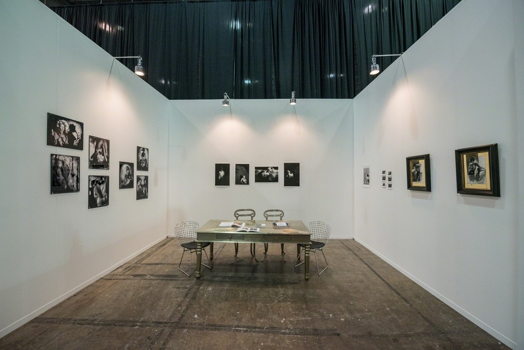Salamatina Gallery Booth D105 at ZⓢONAMACO FOTO 2016
artists: Serge Romanov, Nikolai Khizhniak, Olga Perevalova Salamatina Gallery Booth D105 at ZⓢONAMACO FOTO 2016
artists: Serge Romanov, Nikolai Khizhniak, Olga Perevalova