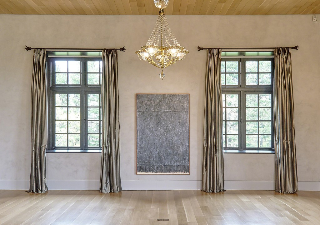 Jonathan Horowitz / Tennyson, Jasper and Bob, 2014 / 79 x 74 inches /
Photography: Tom Powel Imaging, Inc. Jonathan Horowitz / Tennyson, Jasper and Bob, 2014 / 79 x 74 inches /
Photography: Tom Powel Imaging, Inc.
