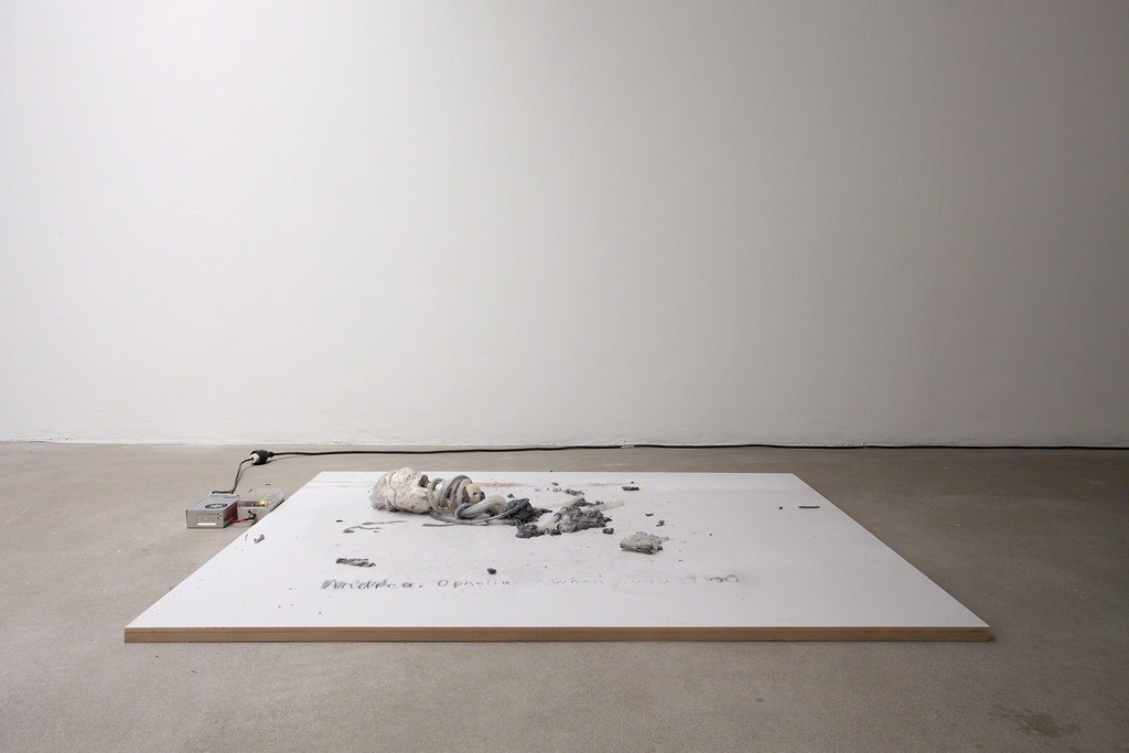 Mire Lee, 'Ophelia', kinetic sculpture, in Lubricated Language, photo Wytske van Keulen Mire Lee, 'Ophelia', kinetic sculpture, in Lubricated Language, photo Wytske van Keulen