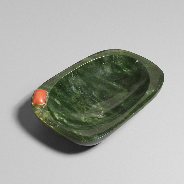‘Onyx and coral dish’, c. 1945, Design/Decorative Art, Onyx, coral, 18 karat gold, Rago/Wright