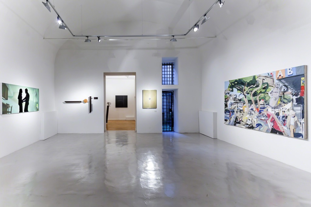 Installation view Thorsten Kirchhoff, Emmanuele De Ruvo, Pietro Fortuna, Luca Padroni — presso Montoro12 Contemporary Art. Installation view Thorsten Kirchhoff, Emmanuele De Ruvo, Pietro Fortuna, Luca Padroni — presso Montoro12 Contemporary Art.