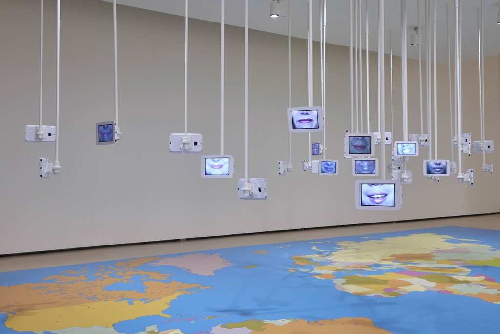 Esther Ferrer
The Laughs of the World (Las risas del mundo), installation, 1999/2018
37 audiovisual screens, metal structures, and vinyl material
4 x 12.70 x 6 m
Esther Ferrer archive
© Esther Ferrer, VEGAP, Bilbao, 2018
Photo: Erika Ede Esther Ferrer
The Laughs of the World (Las risas del mundo), installation, 1999/2018
37 audiovisual screens, metal structures, and vinyl material
4 x 12.70 x 6 m
Esther Ferrer archive
© Esther Ferrer, VEGAP, Bilbao, 2018
Photo: Erika Ede