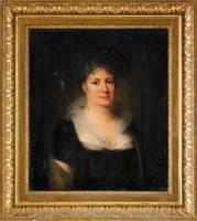 Porträtt av friherrinnan Sofia Lovisa Ramsay, Esbo gård Finland (1754-1816) iklädd svart klänning, gul sjal och turban