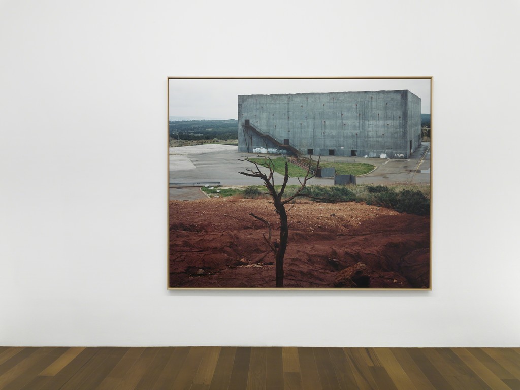 Valérie Jouve, Galerie Xippas, Geneva, Switzerland, 2017. © Annik Wetter Valérie Jouve, Galerie Xippas, Geneva, Switzerland, 2017. © Annik Wetter