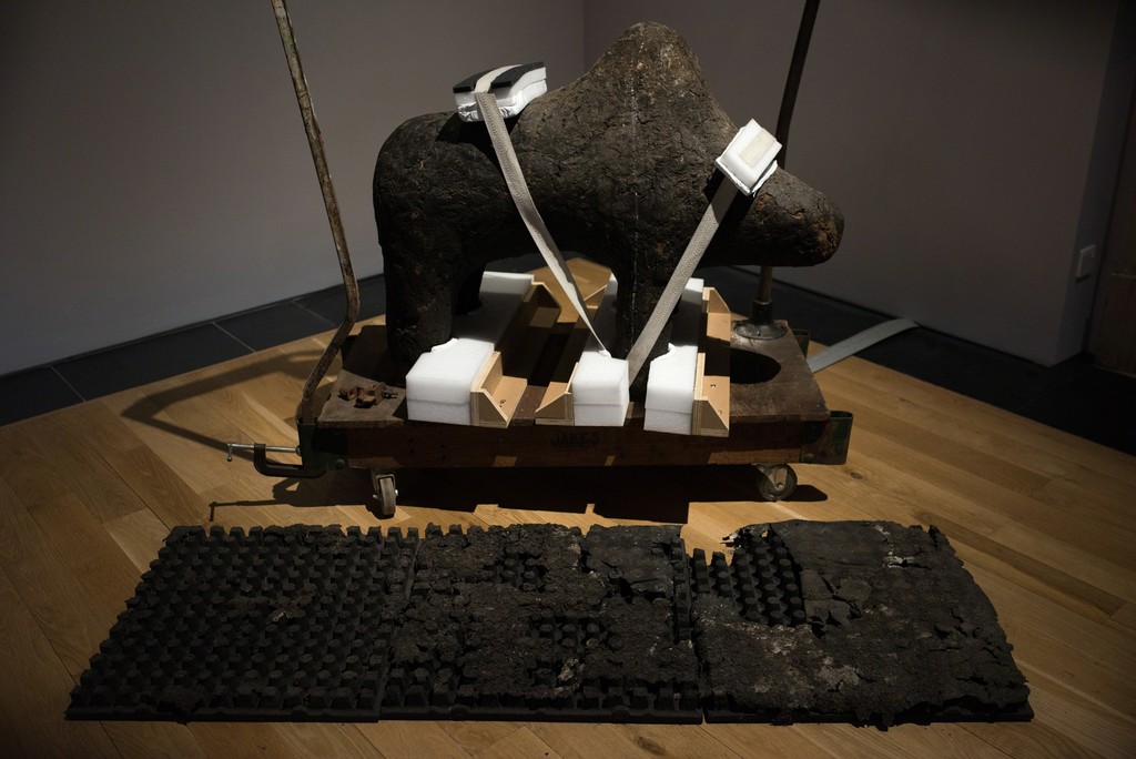 Theaster Gates, Boli, 2014. Installation view of “A Complicated Relationship between Heaven and Earth, or When We Believe” exhibited in Artes Mundi 6, 2014-2015. Photo by Warren Orchard Theaster Gates, Boli, 2014. Installation view of “A Complicated Relationship between Heaven and Earth, or When We Believe” exhibited in Artes Mundi 6, 2014-2015. Photo by Warren Orchard
