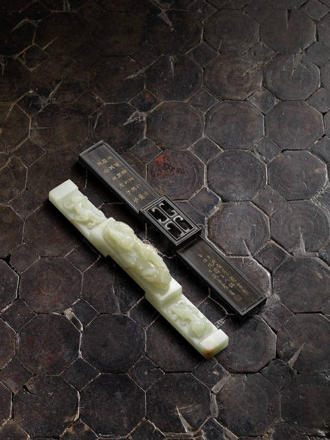 Unknown Chinese, ‘A pale celadon jade scroll weight 青玉彫麒龍鎮’, 1736-1795, Rasti Chinese Art