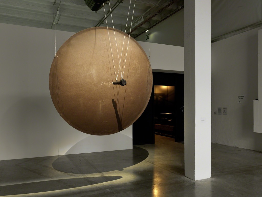 Exhibition view of "Takis, Magnetic fields", Palais de Tokyo, 2015. Photo : André Morin. ADAGP, Paris 2015. Exhibition view of "Takis, Magnetic fields", Palais de Tokyo, 2015. Photo : André Morin. ADAGP, Paris 2015.