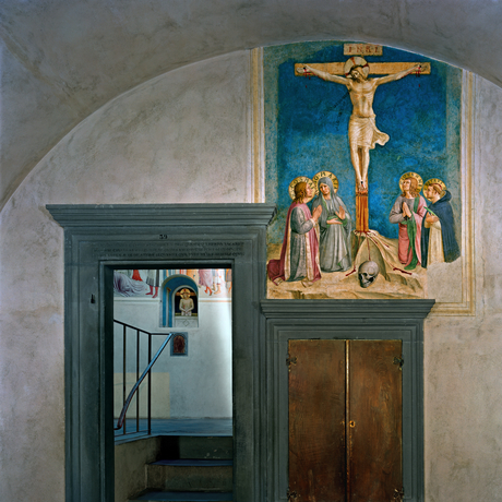 Robert Polidori, ‘Crucifixion with the Virgin and Sts Cosmas, John the Evangelist and Peter Martyr by Fra Angelico, Cell 38 (foreground), Adoration of the Magi and Man of Sorrows, by Fra Angelico, Cell 39 (background) Museum of San Marco Convent, Florence, Italy’, 2010, Flowers