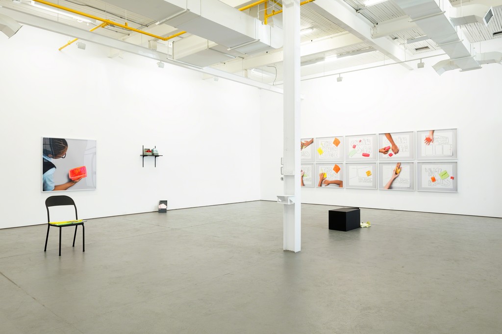 PLIER / FOLD, 2016, exhibition view at galerie antoine ertaskiran, © Matthew Brooks PLIER / FOLD, 2016, exhibition view at galerie antoine ertaskiran, © Matthew Brooks