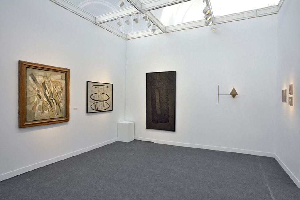 Installation view of Booth E34 © JL Losi Installation view of Booth E34 © JL Losi