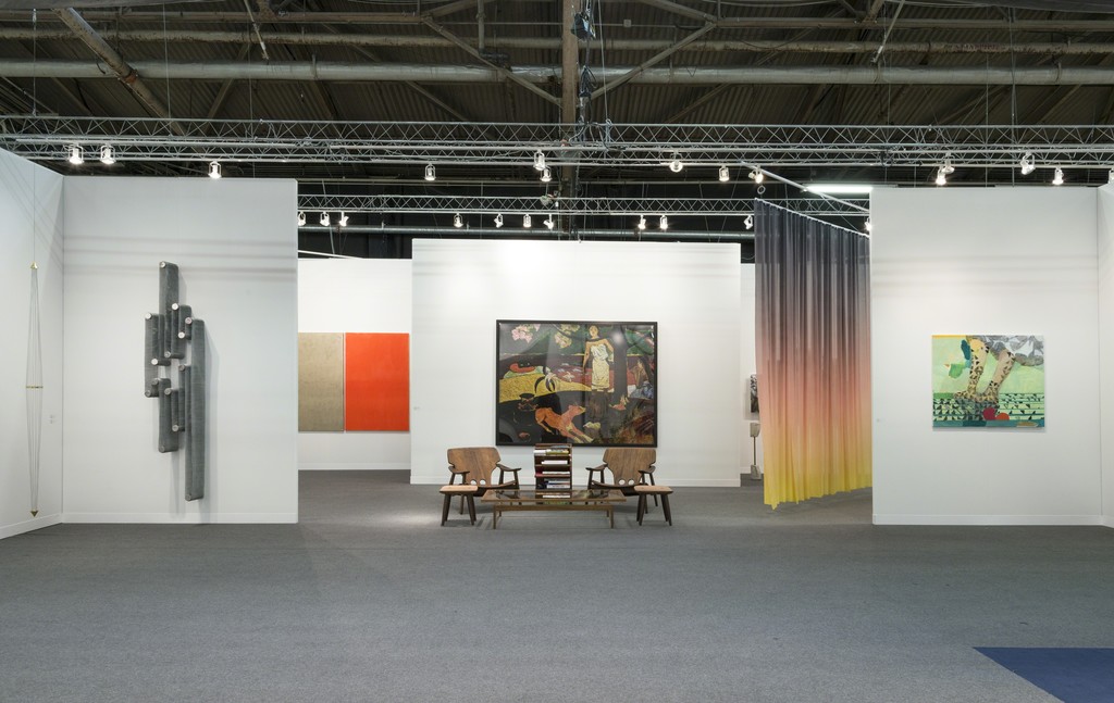 photo adam reich © galeria nara roesler photo adam reich © galeria nara roesler
