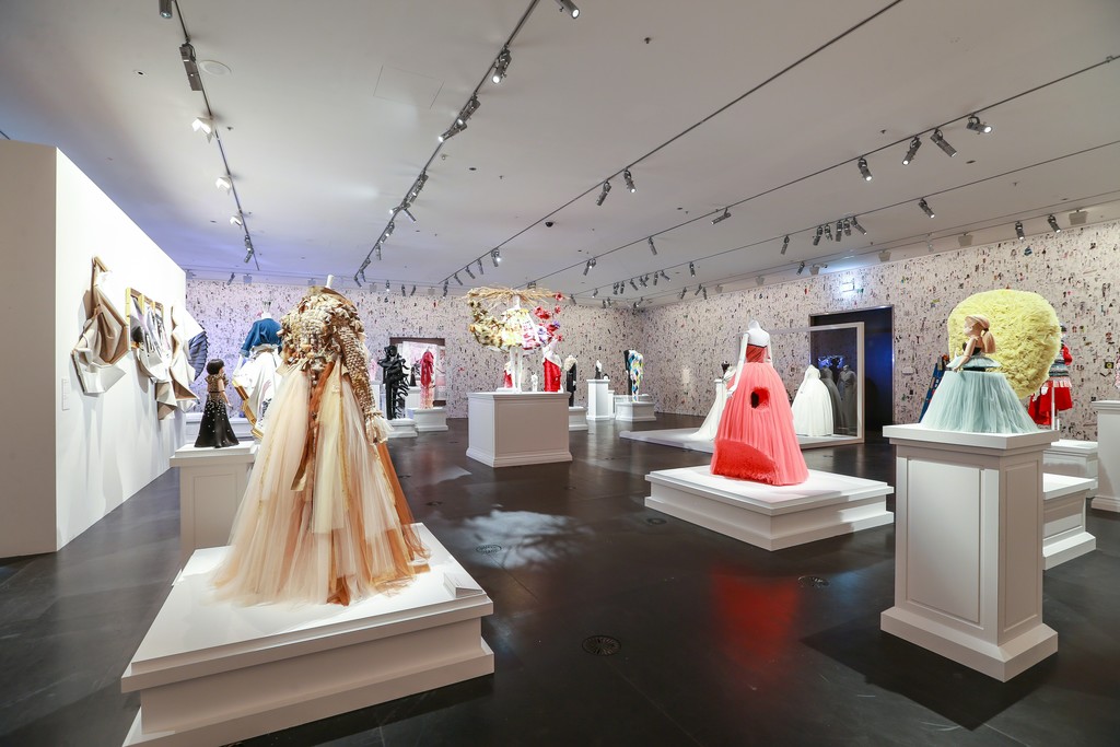 Installation view of Viktor&Rolf: Fashion Artists at the National Gallery of Victoria (2016). Photo: Wayne Taylor Installation view of Viktor&Rolf: Fashion Artists at the National Gallery of Victoria (2016). Photo: Wayne Taylor
