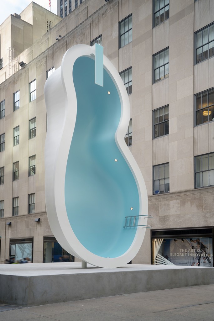 Installation view of "Elmgreen & Dragset: Van Gogh's Ear" at Rockefeller Center, New York (2016) Installation view of "Elmgreen & Dragset: Van Gogh's Ear" at Rockefeller Center, New York (2016)