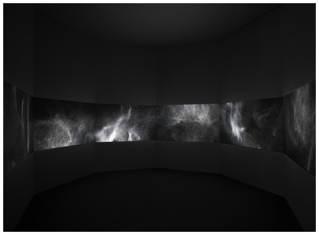 Installation view, Leo Villareal, Pace Gallery, May 4 – June 17, 2017. Photography by Mark Waldhauser. © Leo Villareal, courtesy Pace Gallery Installation view, Leo Villareal, Pace Gallery, May 4 – June 17, 2017. Photography by Mark Waldhauser. © Leo Villareal, courtesy Pace Gallery